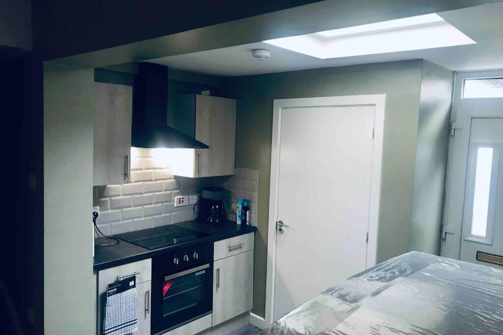 Eson House Appartement Liverpool Buitenkant foto